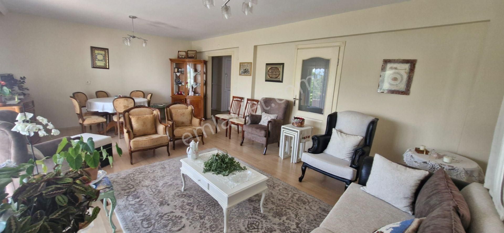 Osmangazi Nilüferköy De Satılık 2 Katlı Villa
