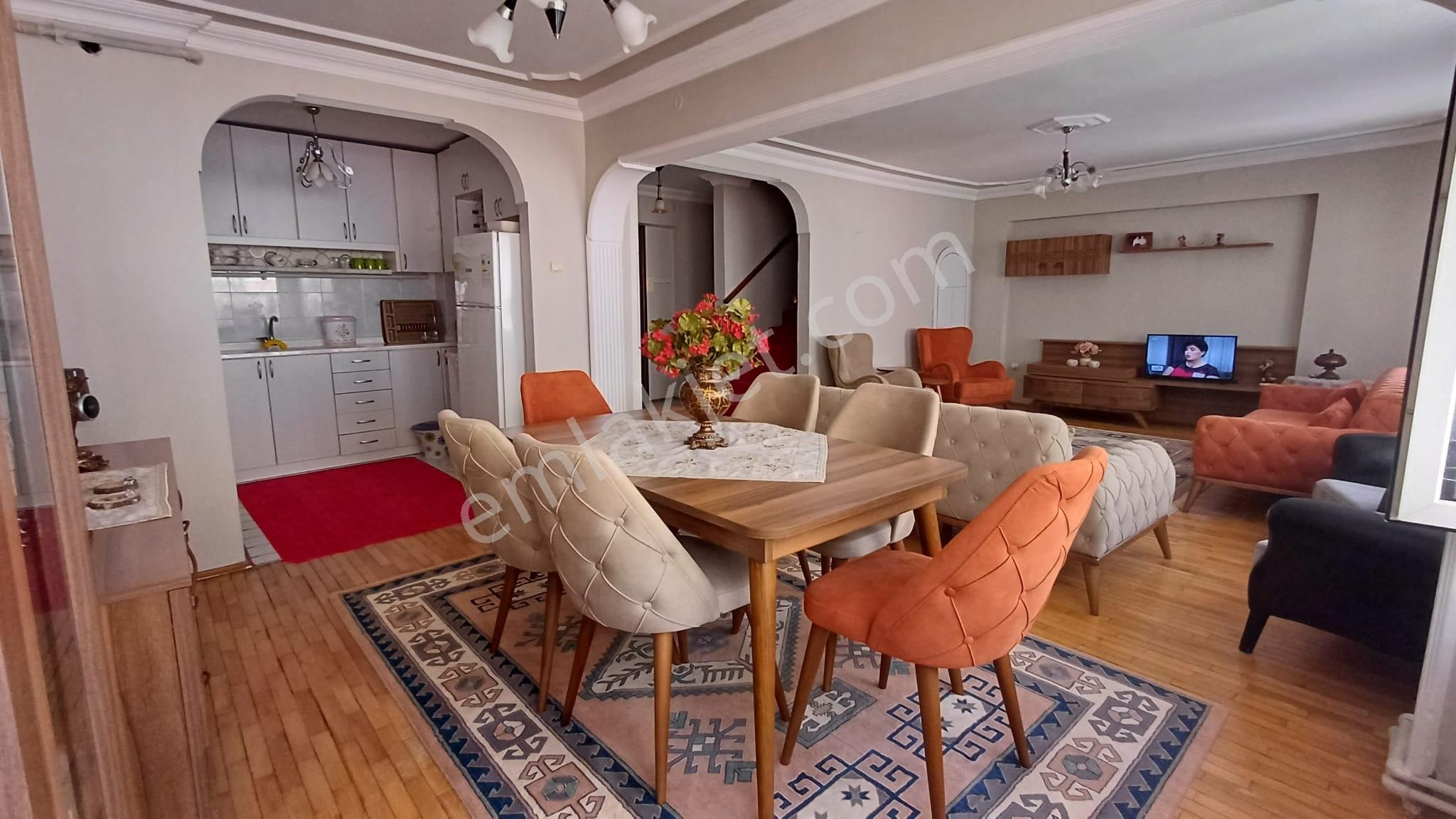 Bm Real Estate Çekirgede 3+1 Satılık Dubleks Daire