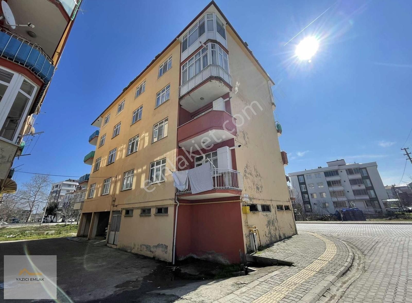 Satılık 3+1 Ara Kat, Otoparklı Daire