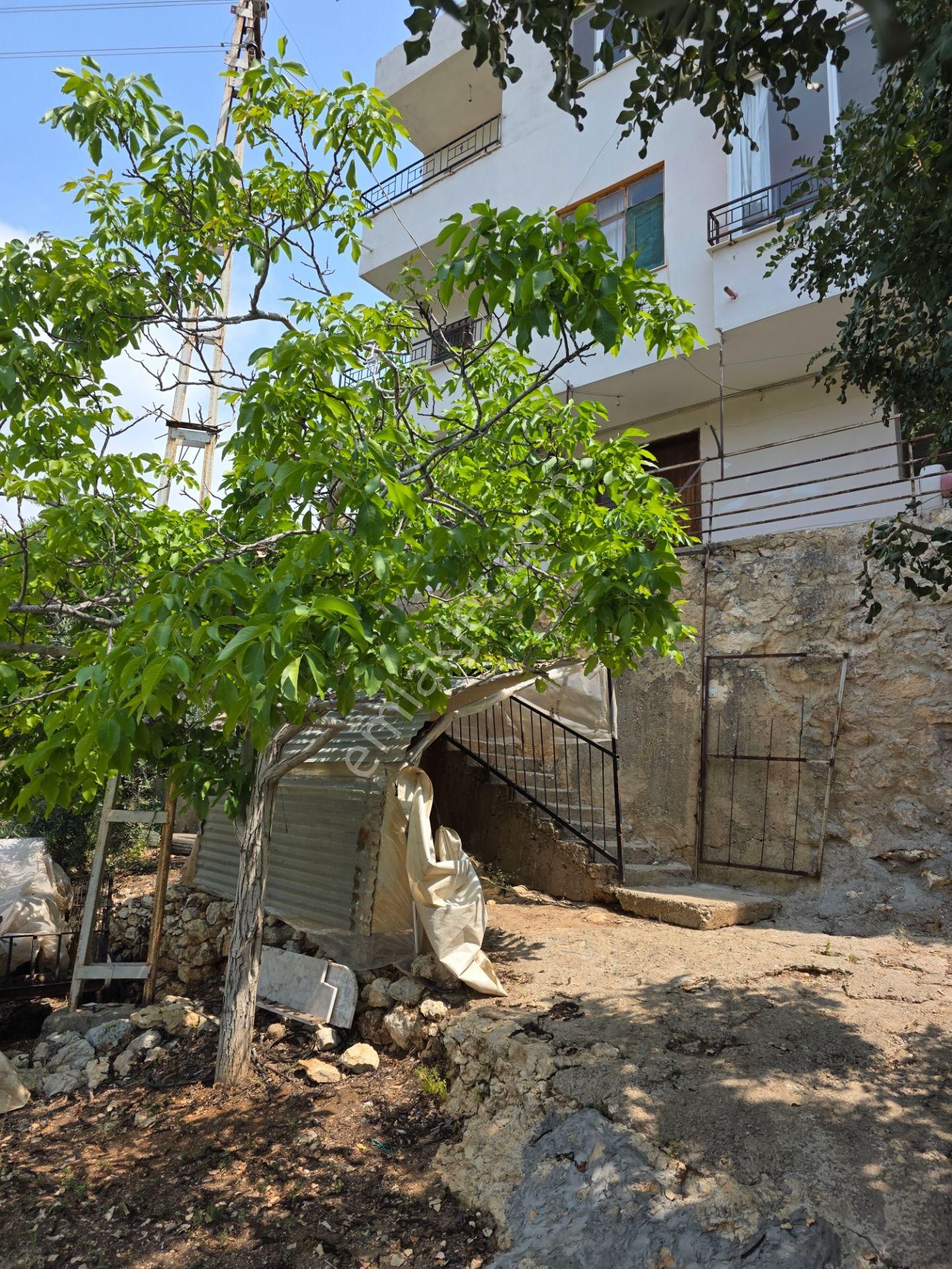 Erdemli Kocahasanlı Da Satılık 3 Katlı Müstakil Ev - Görsel 2