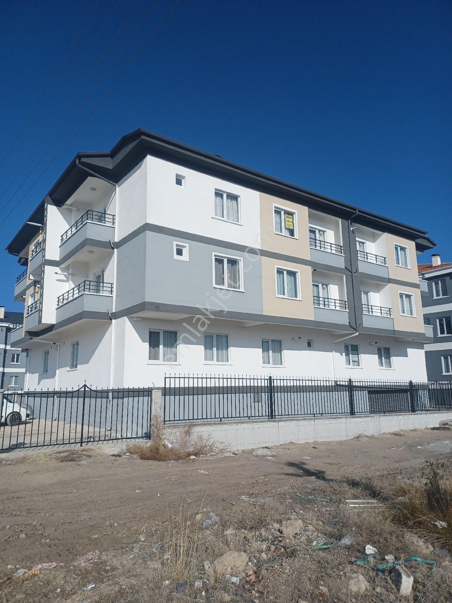 Güney Gayrimenkulden Aksaray Üniversitesi Civarında Eşyalı 1+1 Satılık Daire