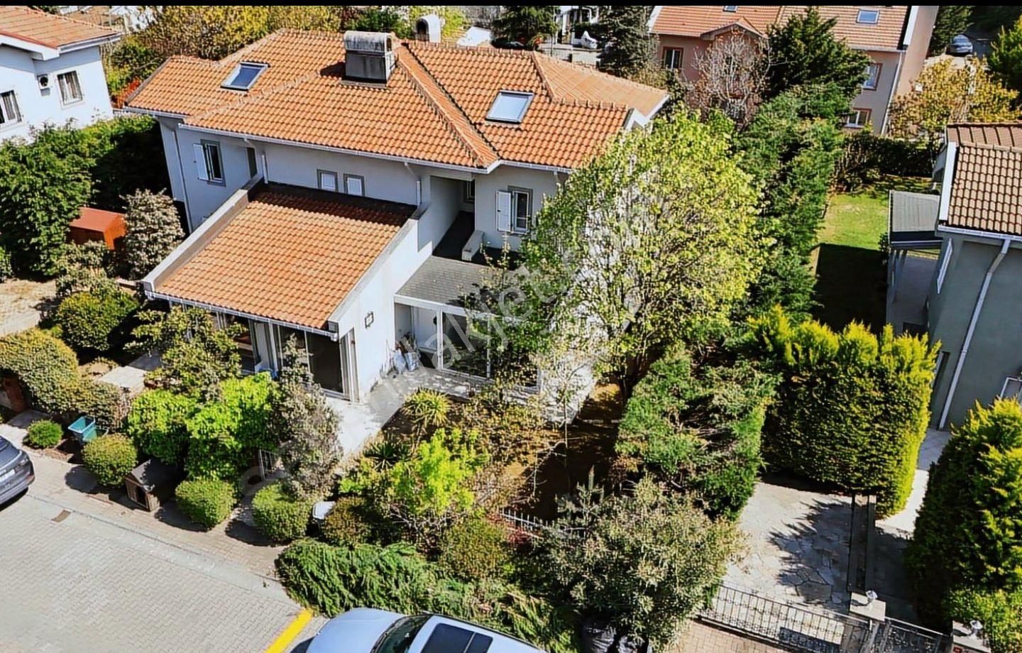 Uskumruköy Arıköy Eşyalı Villa / Furnished Villa For Rent