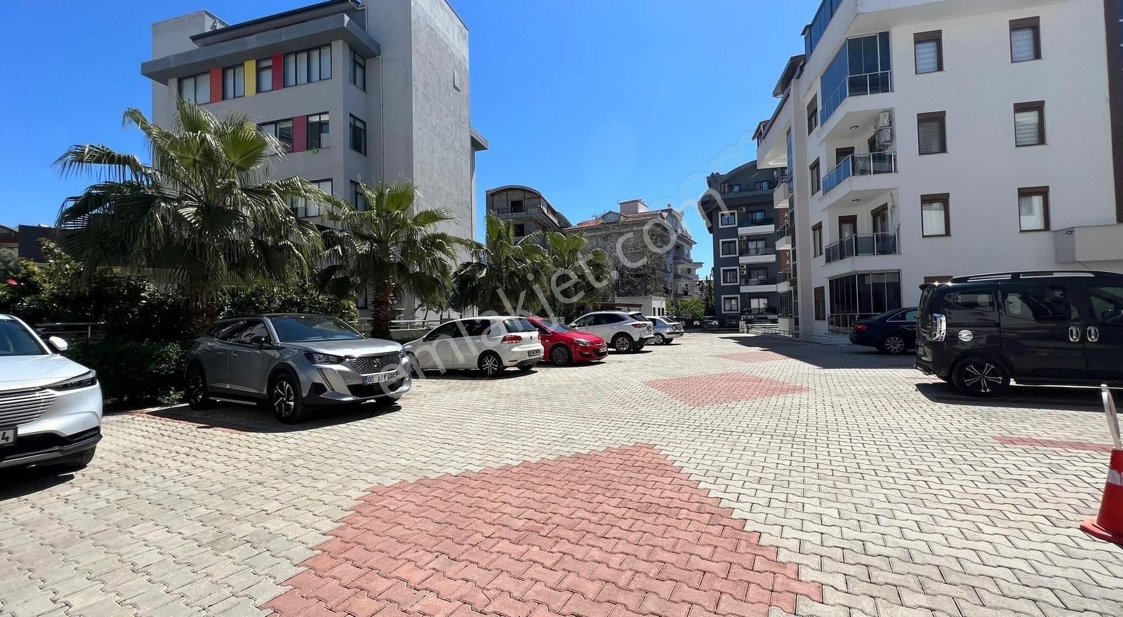 Oba Devlet Hastanesi Yanı 3+1 Eşyalı Fırsat Daire