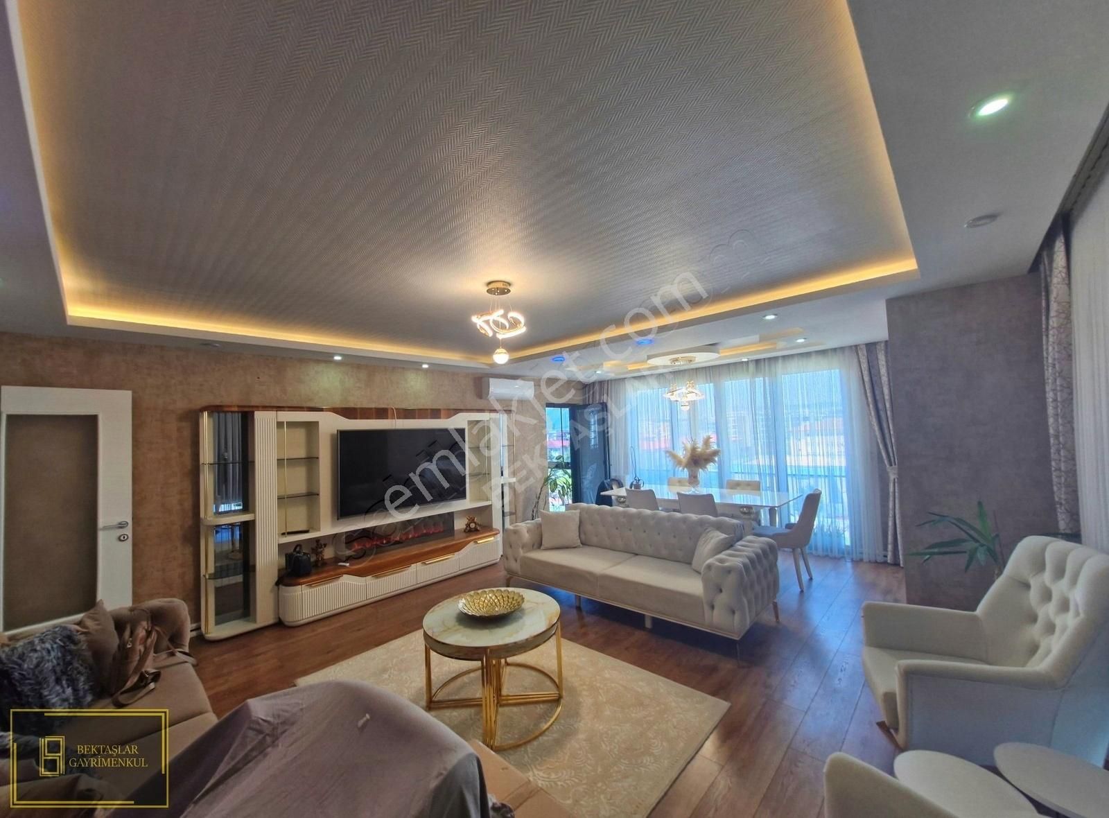 Tuzla Gold Life Sitesisinde;eşyalı Özel Yapım Süper Lüks (3+1)