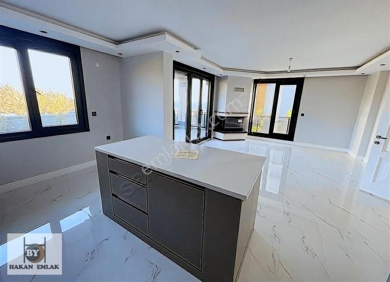 Kod-700 Silivri Gümüşyaka Da Deniz Ve Doğa Manzaralı Lüx Villa - Görsel 18