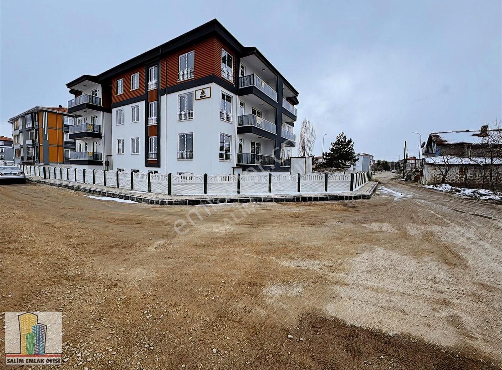 Ali İhsan Paşa Mah 4+1 Satılık Sıfır Daire