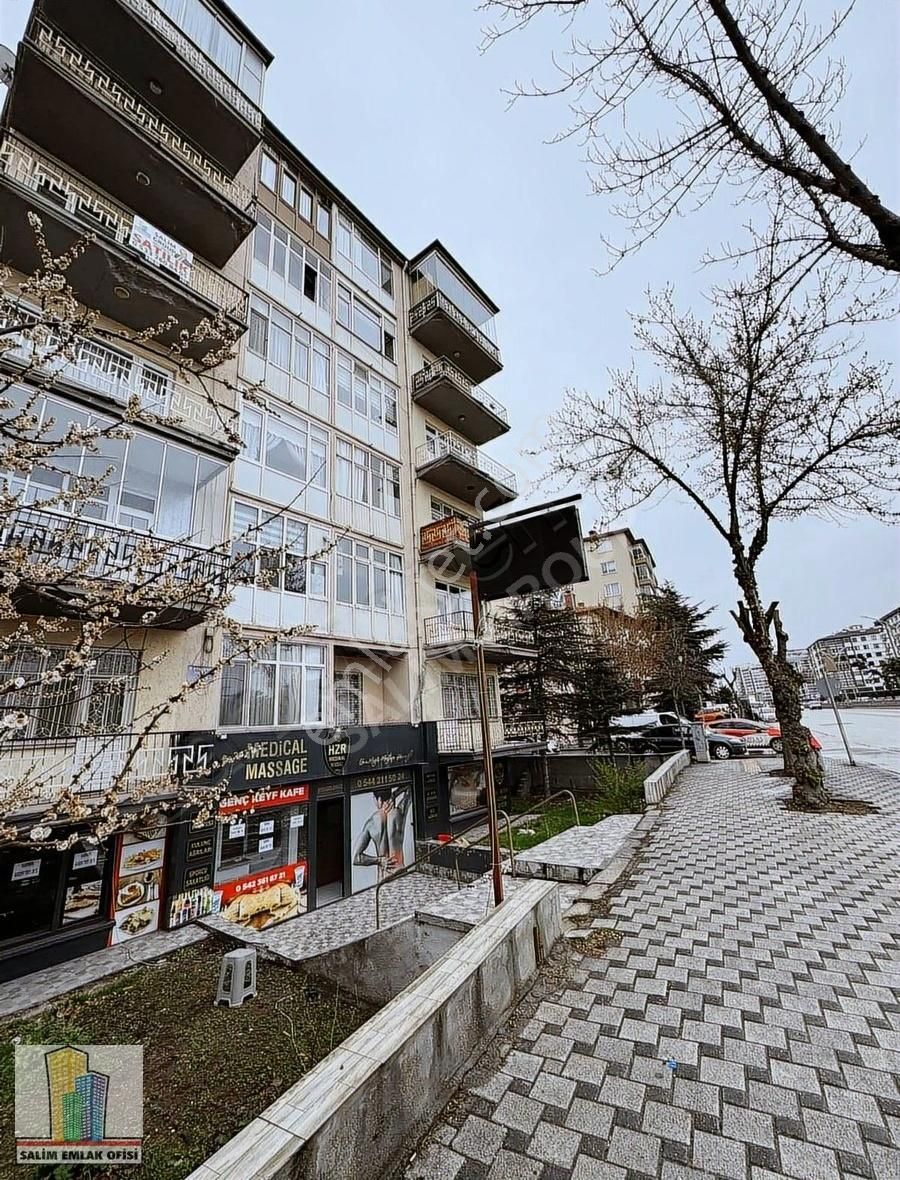 Salim Emlak - Atatürk Caddesi Üzerinde Temiz 3+1 Satılık Daire - Görsel 12