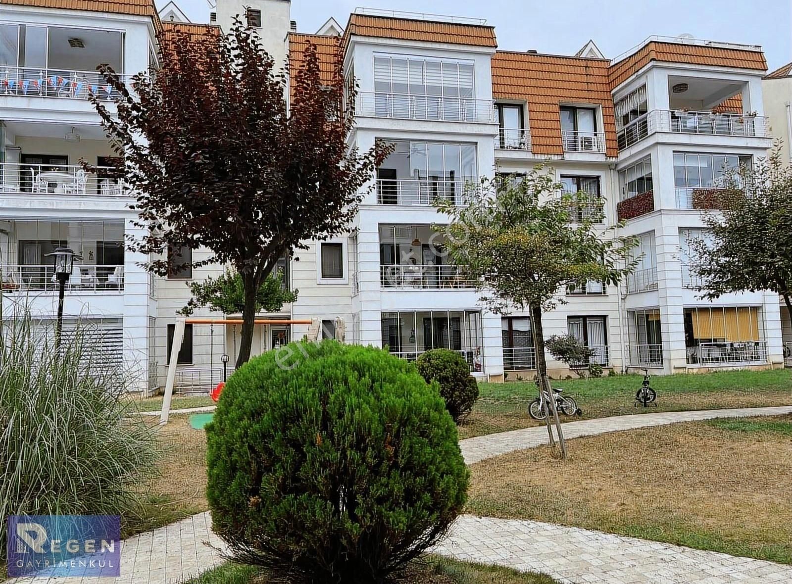 Regen Gayrimenkul'den Akasya Rezidans Sitesinde Satılık Daire