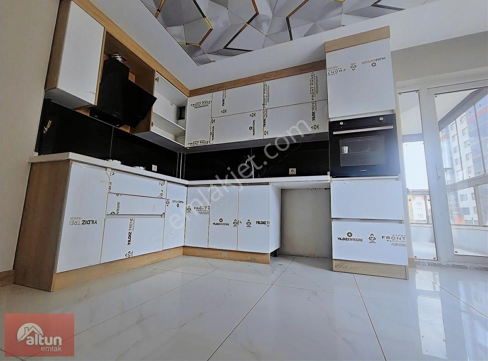 Altun Emlaktan Site İçerisinde Ultra Lüks 3+1 Satılık Daire