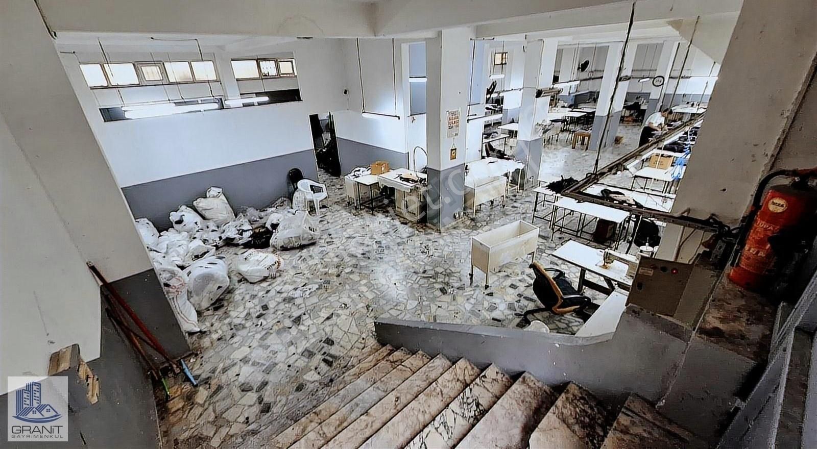 Granit Gayrimenkulden Kat Mülkiyetli 4 Mtr Tavan Yüksekliği Dükk