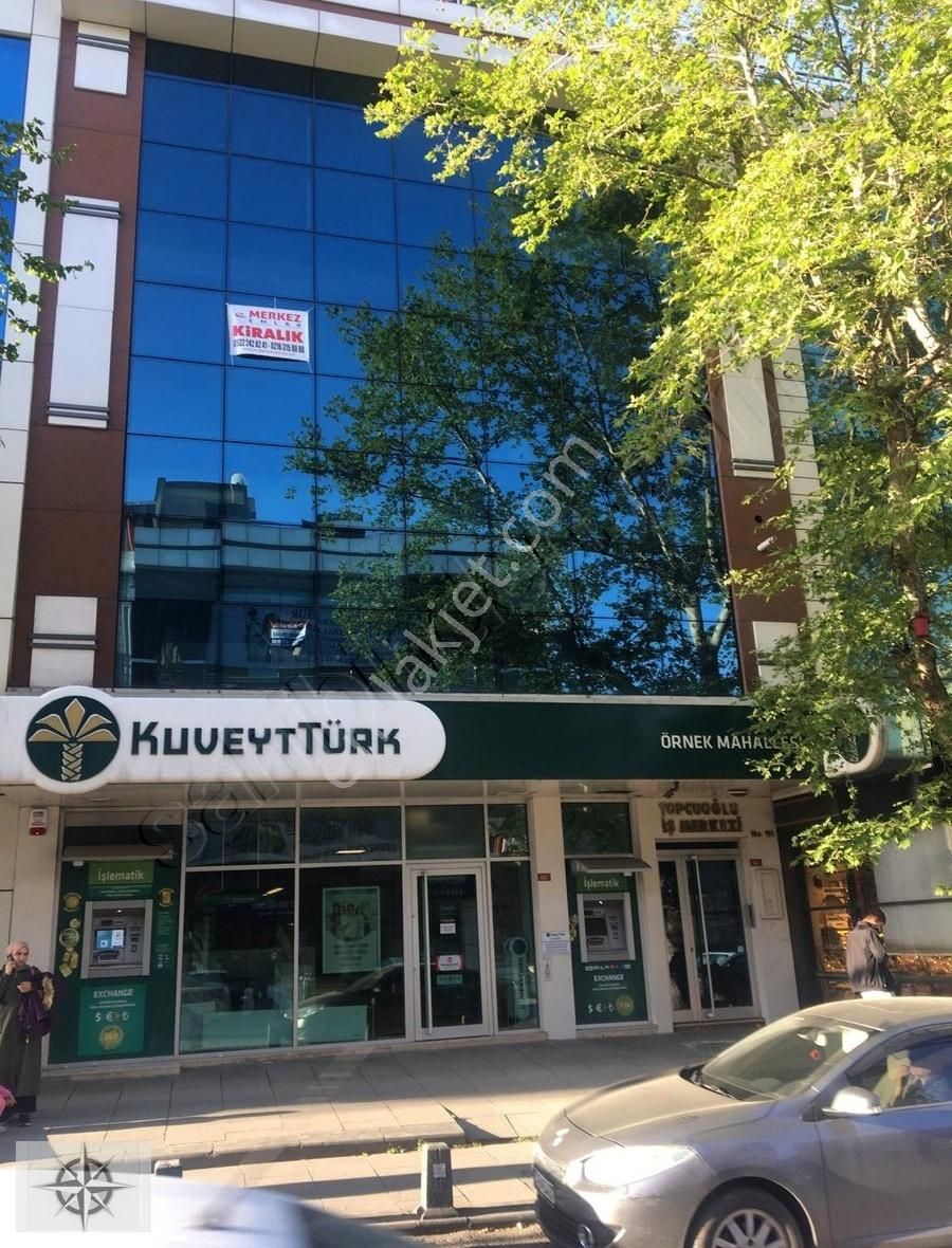 Cadde Üzeri Banka Üstü 135 M2 Komple Kat Kiralık Ofis Katı
