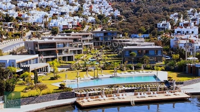 Gündoğan'da Konsept Sitede Denize Sıfır Flat Daire