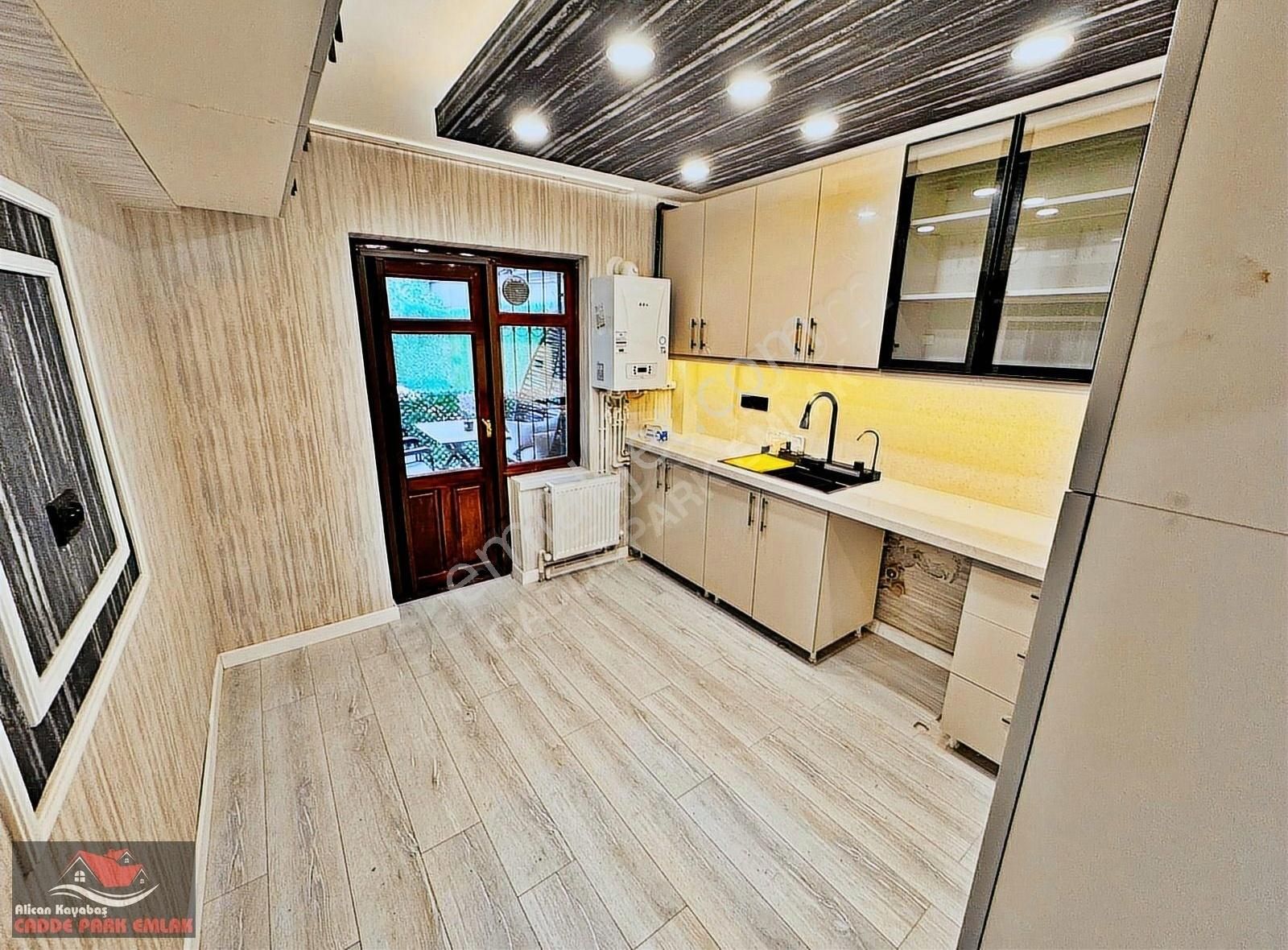 Özel_bahçeli_ultra_lüx_yapılı_bağımsız_salon_emsalsiz_3+1_120m²_