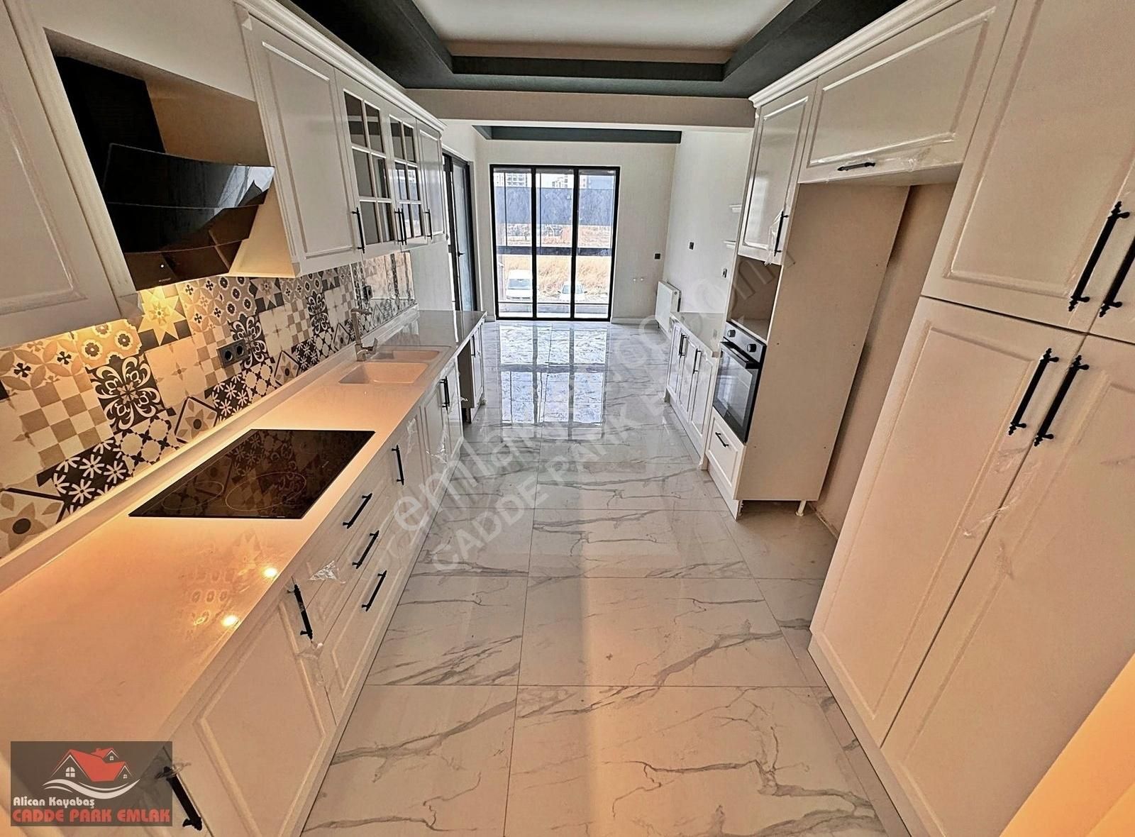 _ovagros_yakını_en_uygun_fiyat_garantisi_cam_balkonlu_4+1_210m²_