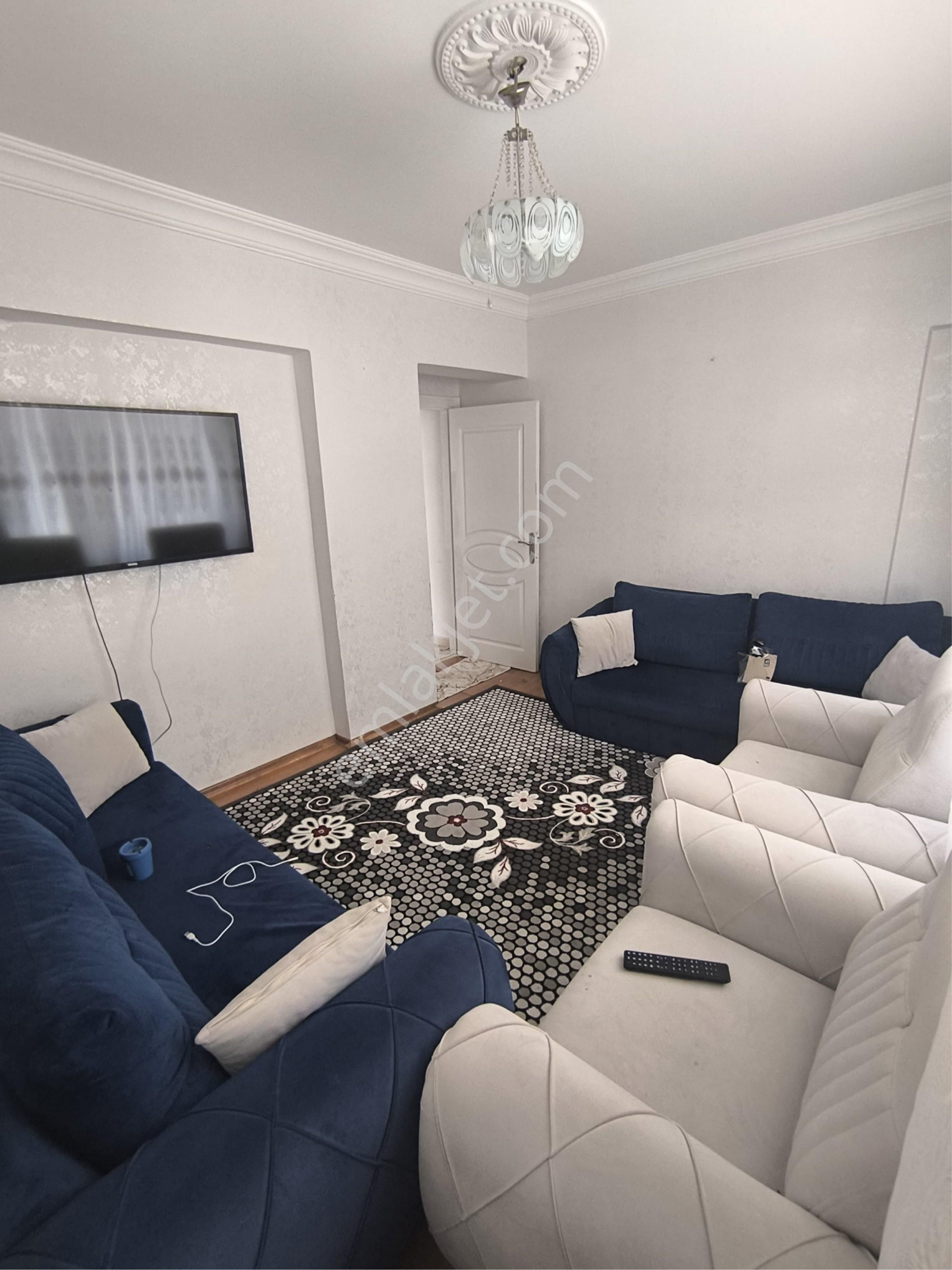 Kare’den Seyrantepe Merkezde Bakımlı 2+1 Daire.