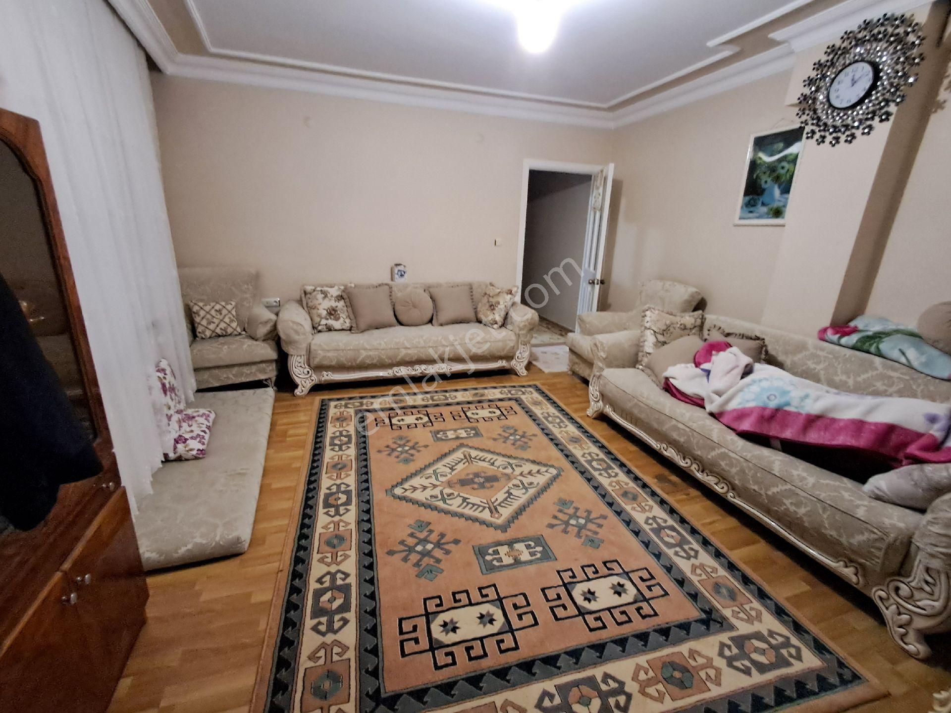 Demirkapıda Satılık 3+1 Daire (orta Kat)