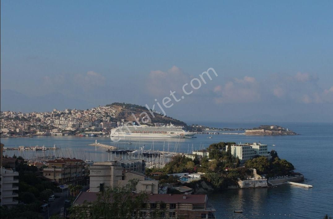 Kuşadası Ege Mahallesi Satılık Deniz Manzaralı