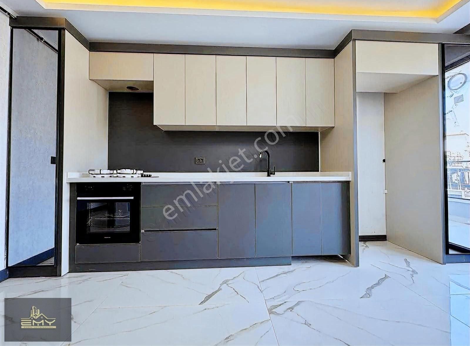 Engin Emlaktan Park Manzaralı Ara Kat Ultra Lüks Yapılı !!!