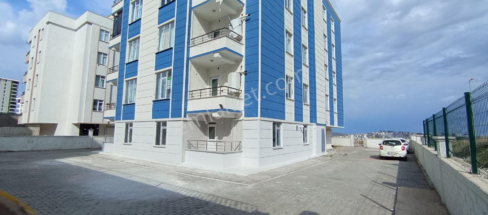 Fatih Emlak'tan 2+0 Kiralık Daire