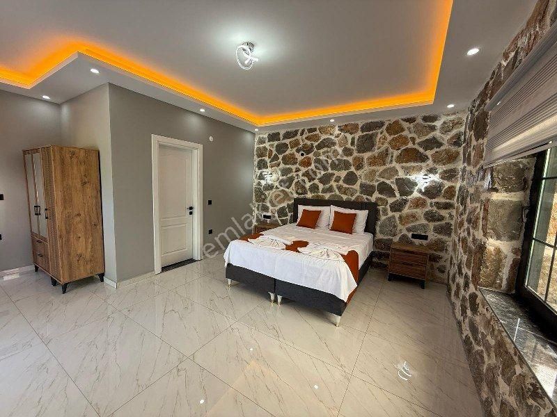 Fethiye'de Kiralık 2+1 Havuzlu Jakuzili Villa - Görsel 13