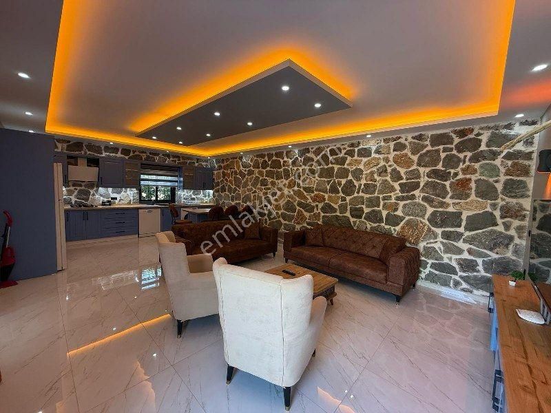 Fethiye'de Kiralık 2+1 Havuzlu Jakuzili Villa - Görsel 9