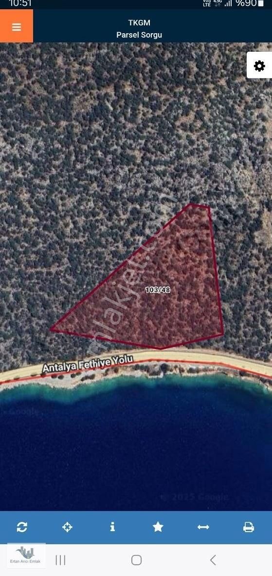 Kaş Yeniköy De Denize Sıfır Arsa...