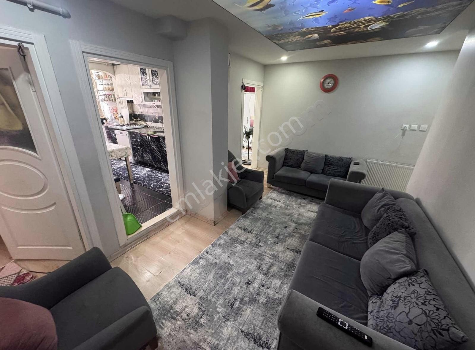 M.akif Te Satılık 5 Katlı Binada 3+1 Güney Cephe Y.giriş Daire