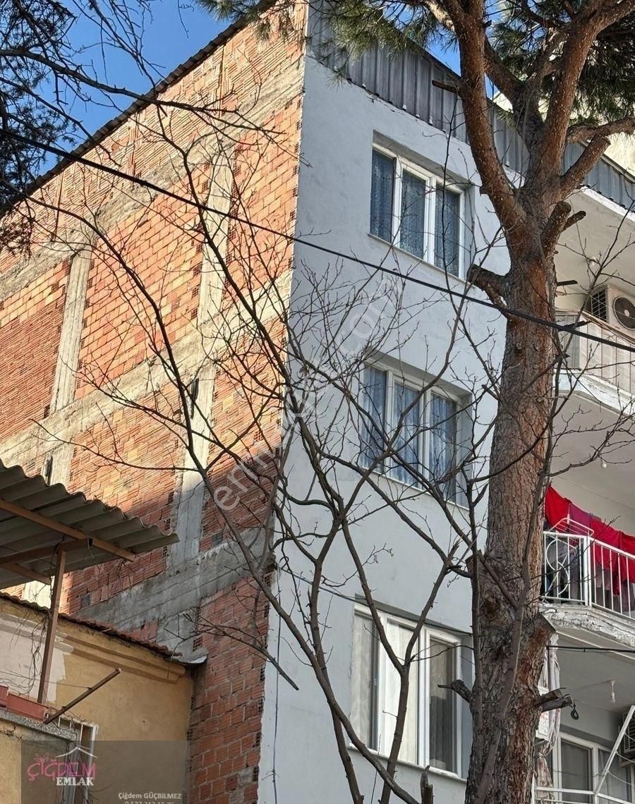 Bergama,zafer Mahallesinde,satılık Daire