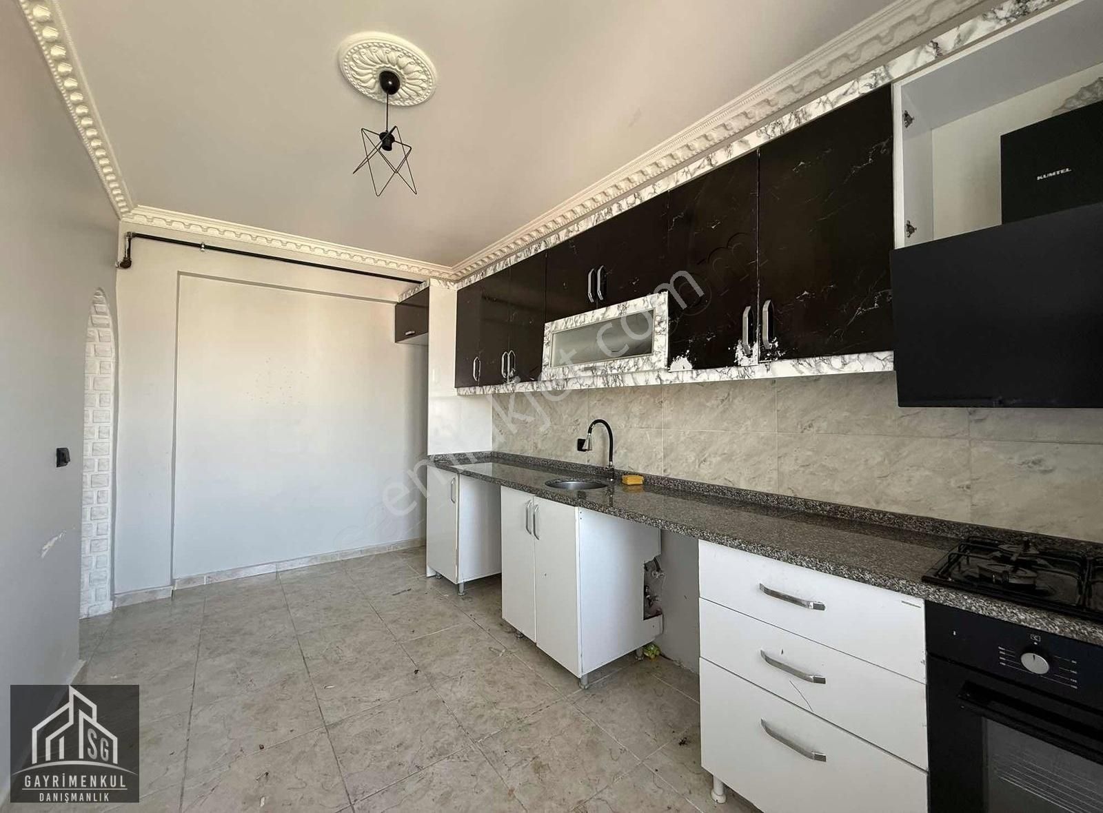 Sg Gayrimenkul'den Barış Mahallesi'nde 2+1 Kiralık Yeni Daire