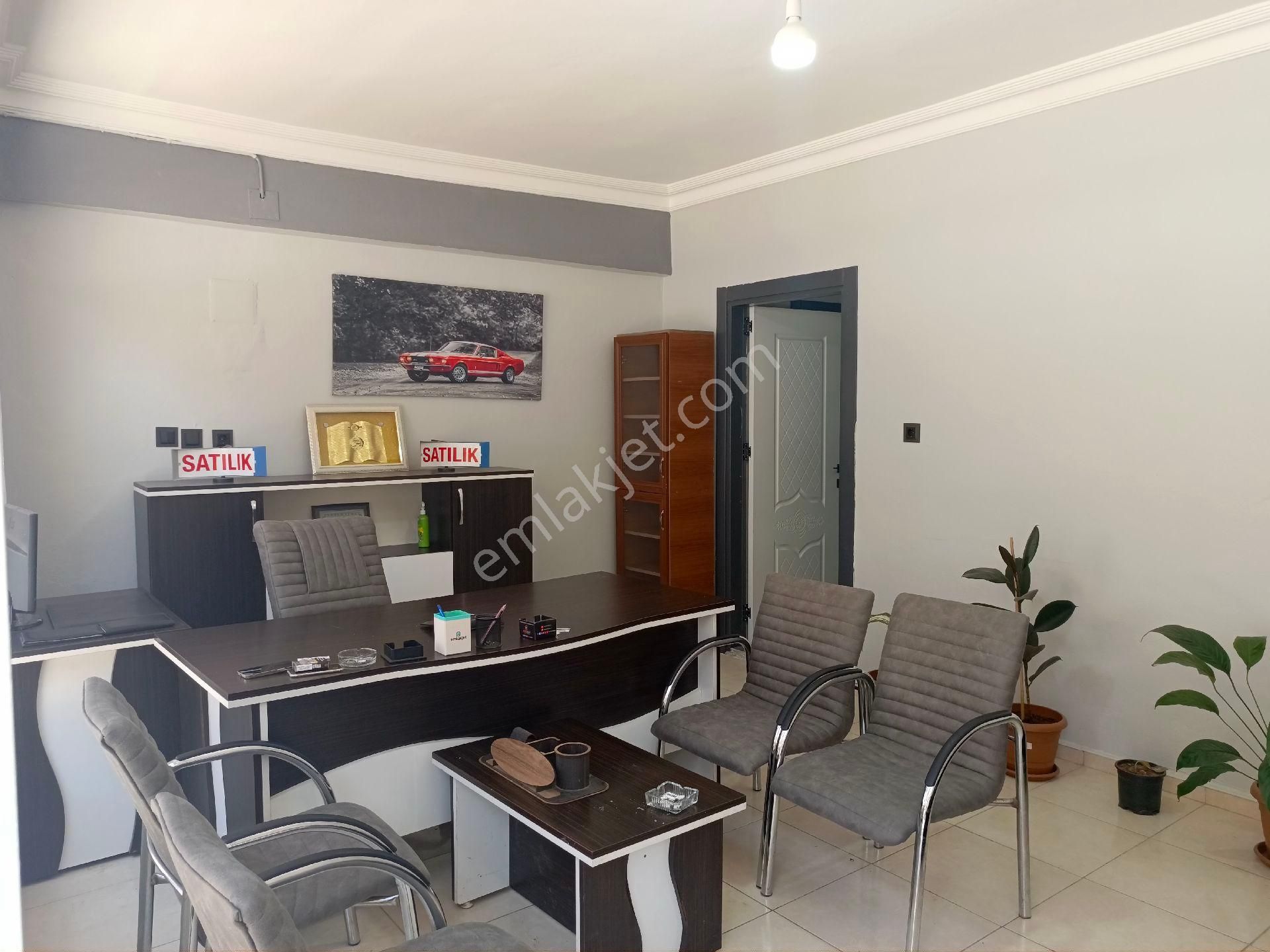 Realty World Mns2 Hasan Taşdemir'den Merkezi Lokasyonda Ofis