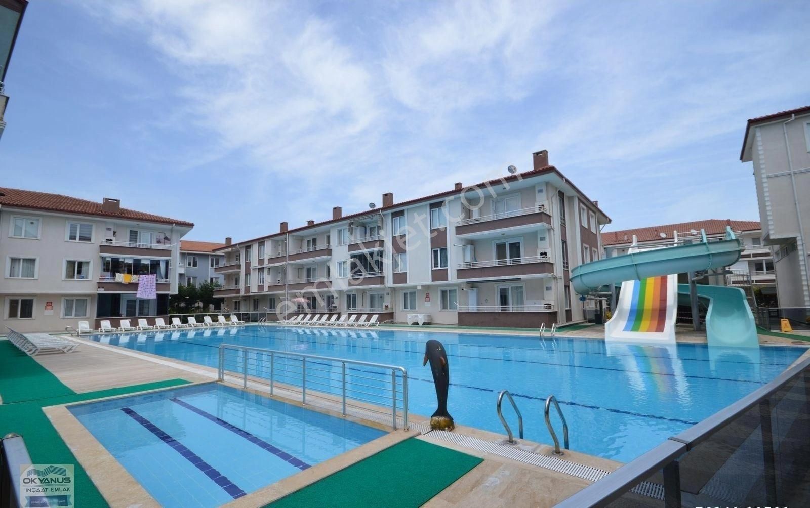Karasu Da Açık Cephe, Havuzlu Lüks Daireler Sizi Bekliyor! 🏡💦