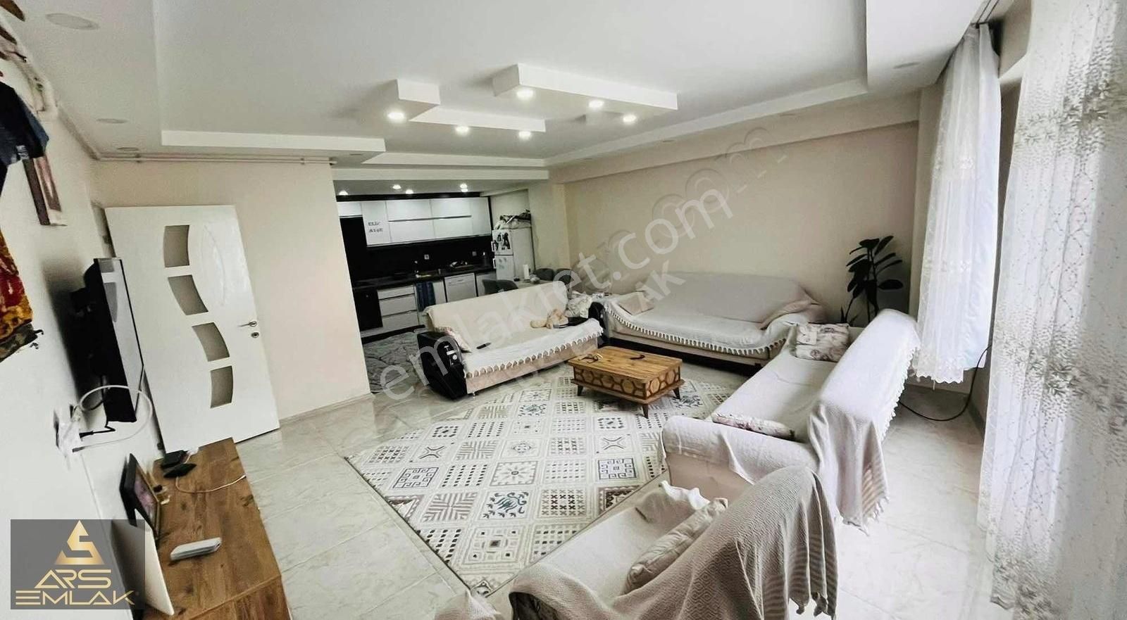 Ars'den Satılık Buldan 4 Eylül'de Suit Daire 75m2 Doğalgaz Kombi