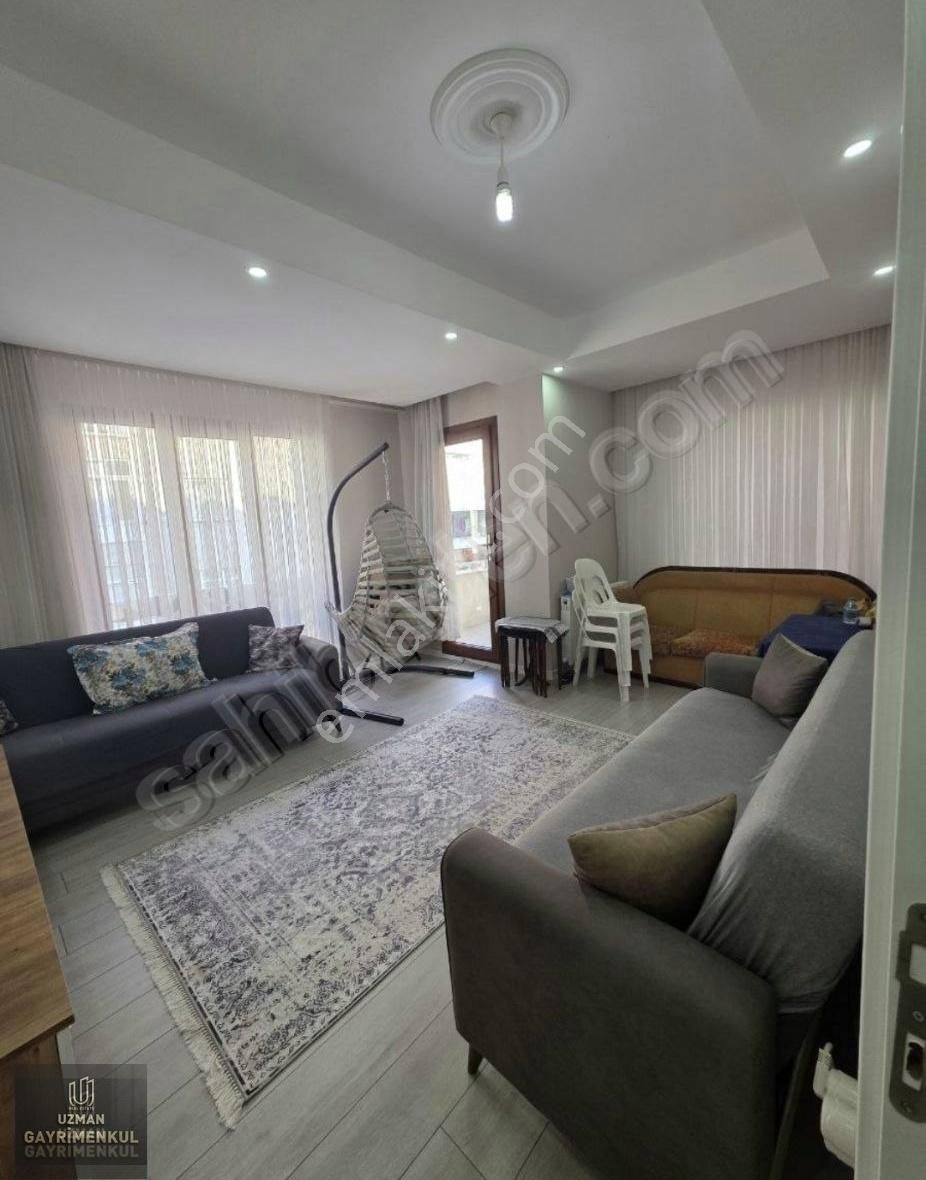 Avcılar Merkeze Yakın 4 Yıllık Bina K Otoparklı Arakat 2+1