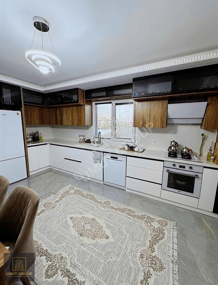 Gümüşyaka Da Satılık Müstakil Villa