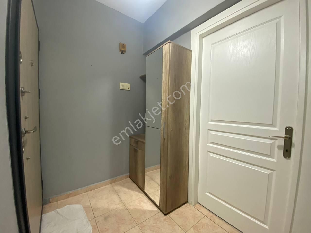 Damlataş Kleopatra Mevki Cadde Üstü 3+1 Ful Eşyalı Kiralık Daire