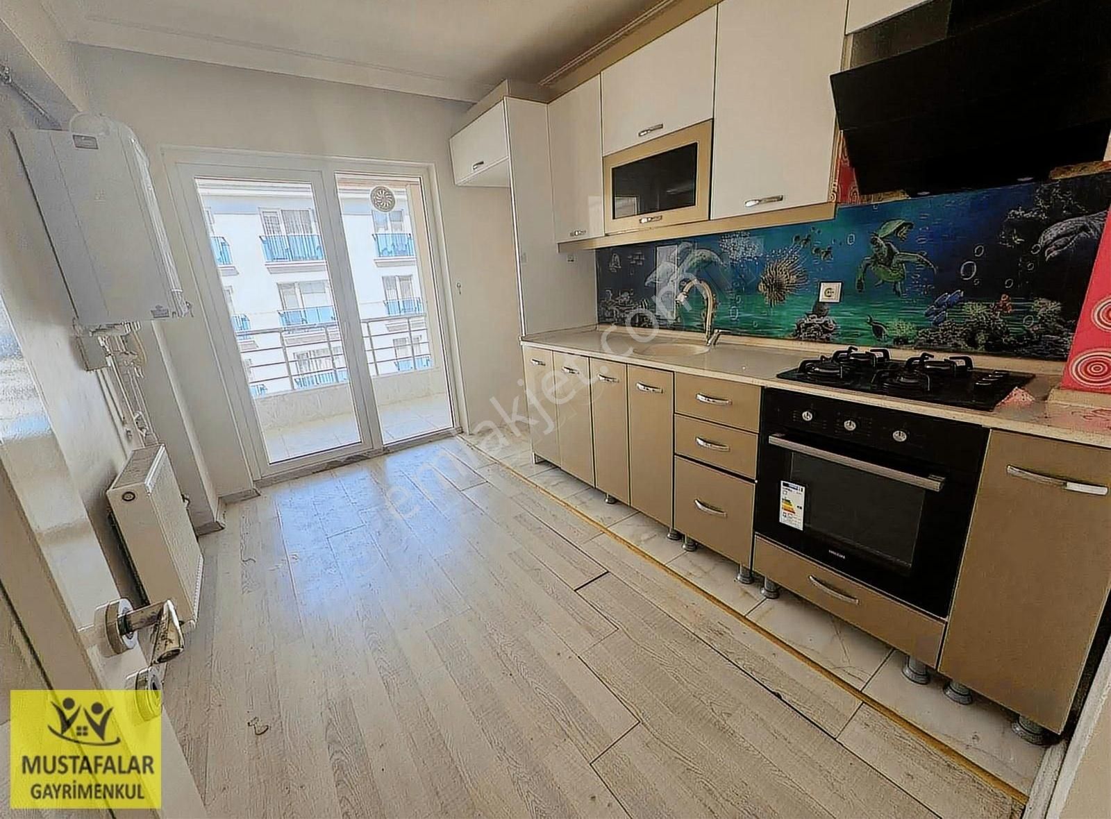 Mustafalardan 29 Ekimde 2.ara Katta Ön Cephe 3+1 120m2 Daire