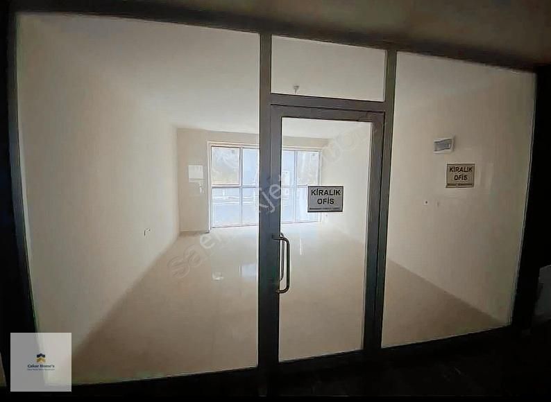 Yeşilova İmamoğulları İş Merkezinde Kiralık Ofis 20 M2