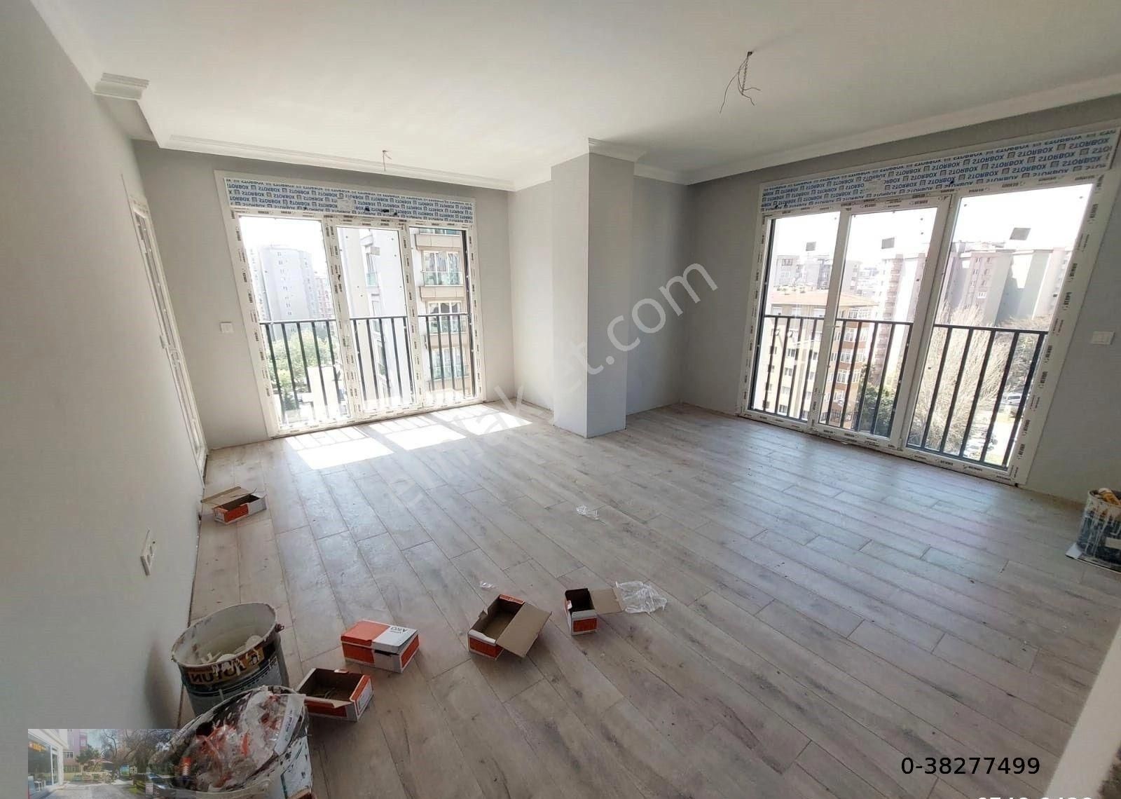 Kozyatağı 75 M2 Net Açık Balkon Yerden Isıtmalı E.banyolu 2+1 Daire