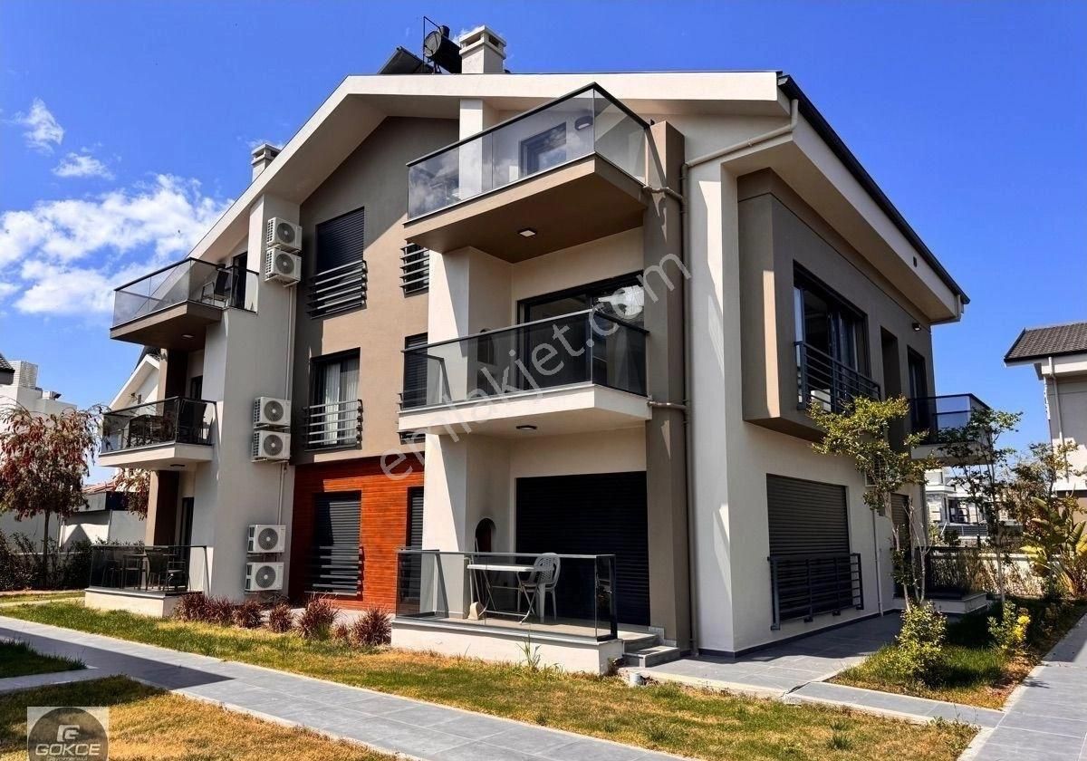 Akmaz Plajına Yürüme Mesafesinde Site İçinde Sıfır 4+1 Dubleks Daire
