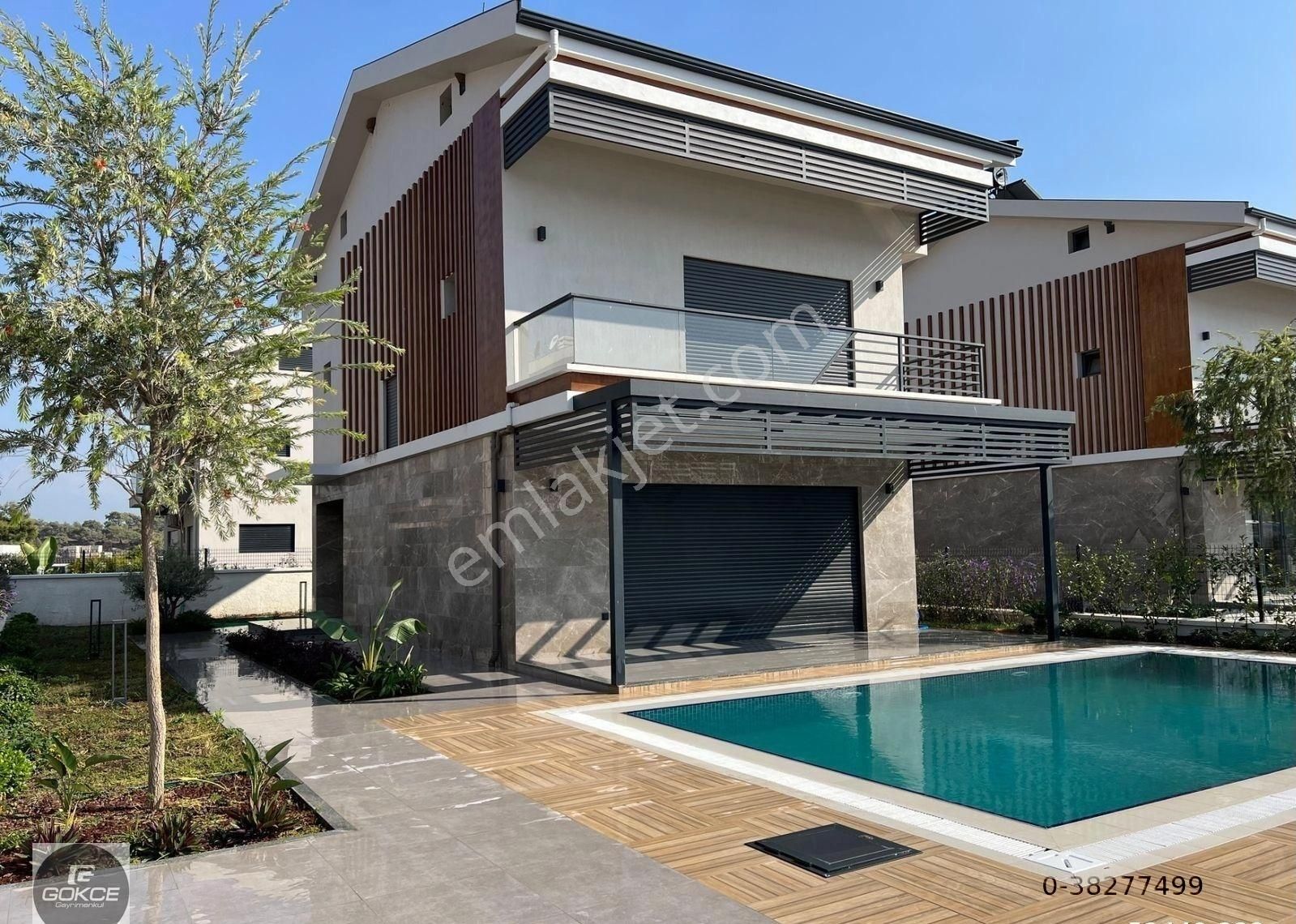 Plaja Yürüme Mesafesinde Müstakil Satılık 4+1 Villa
