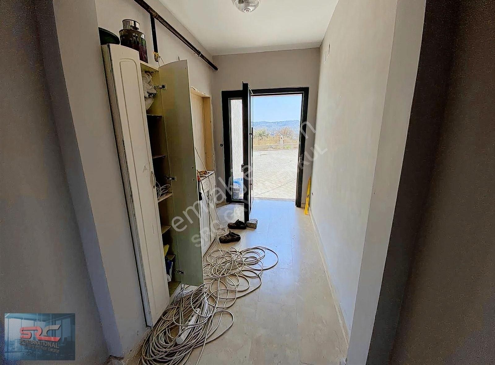 Src Gayrimenkul Ltd Şti Burgaz Satılık 2+1 Zemin Dubleks Daire
