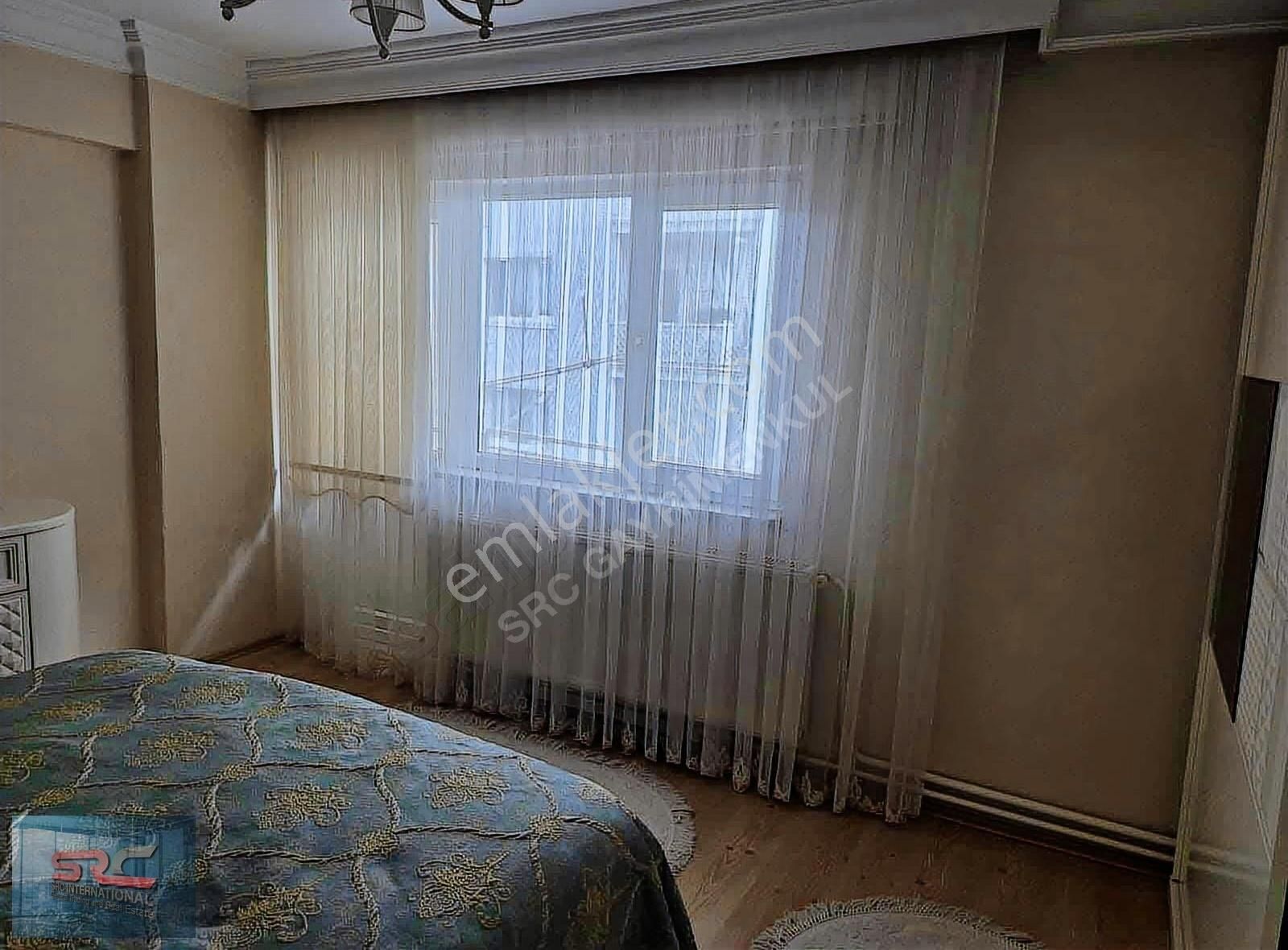 Emirsultanda Satılık 2+1