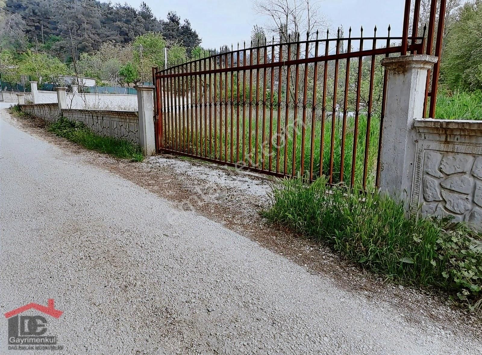 Nilüfer Demirci De 780m2 Yola Cephe Köşe Parsel 7.800.000tl