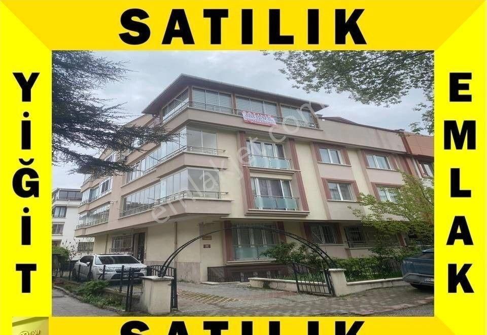 Yigit Emlaktan Çelmen Sokak Ön Teras Dublex Daire 4+1 Kapalı Teras Lı Ek Depolu 160m2 Fuul Yapılı