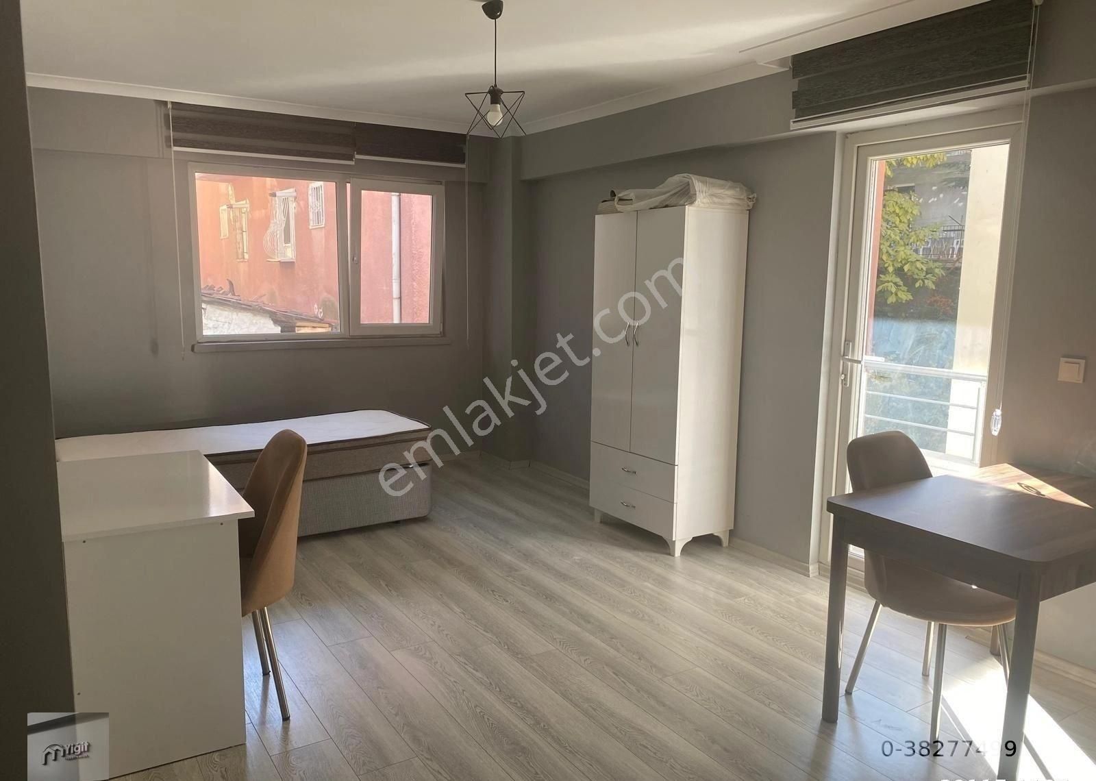 Sadece Bayanlara Güvenlikli Binada Katta Balkonlu Eşyalı Hersey Dahil 1+0 Daire