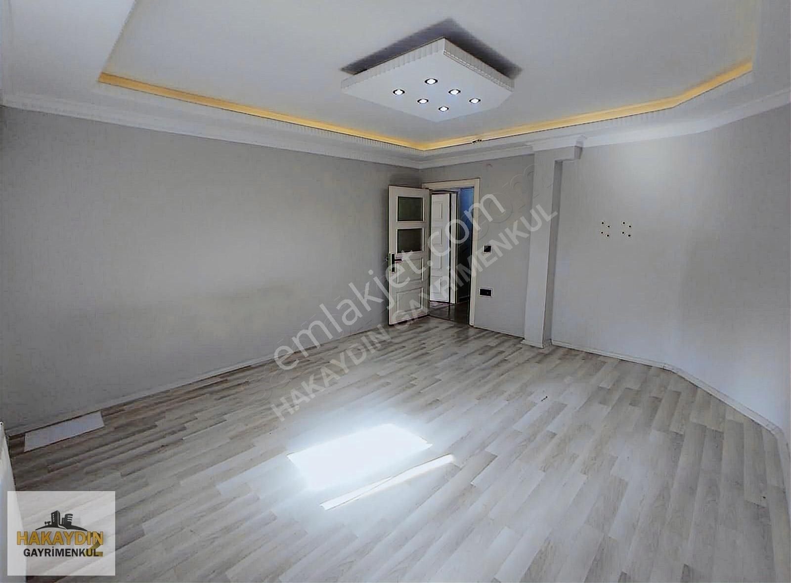 Hakaydın 2'den Esentepe Mah'de 135m² 3+1 Satılık Yüksek Giriş