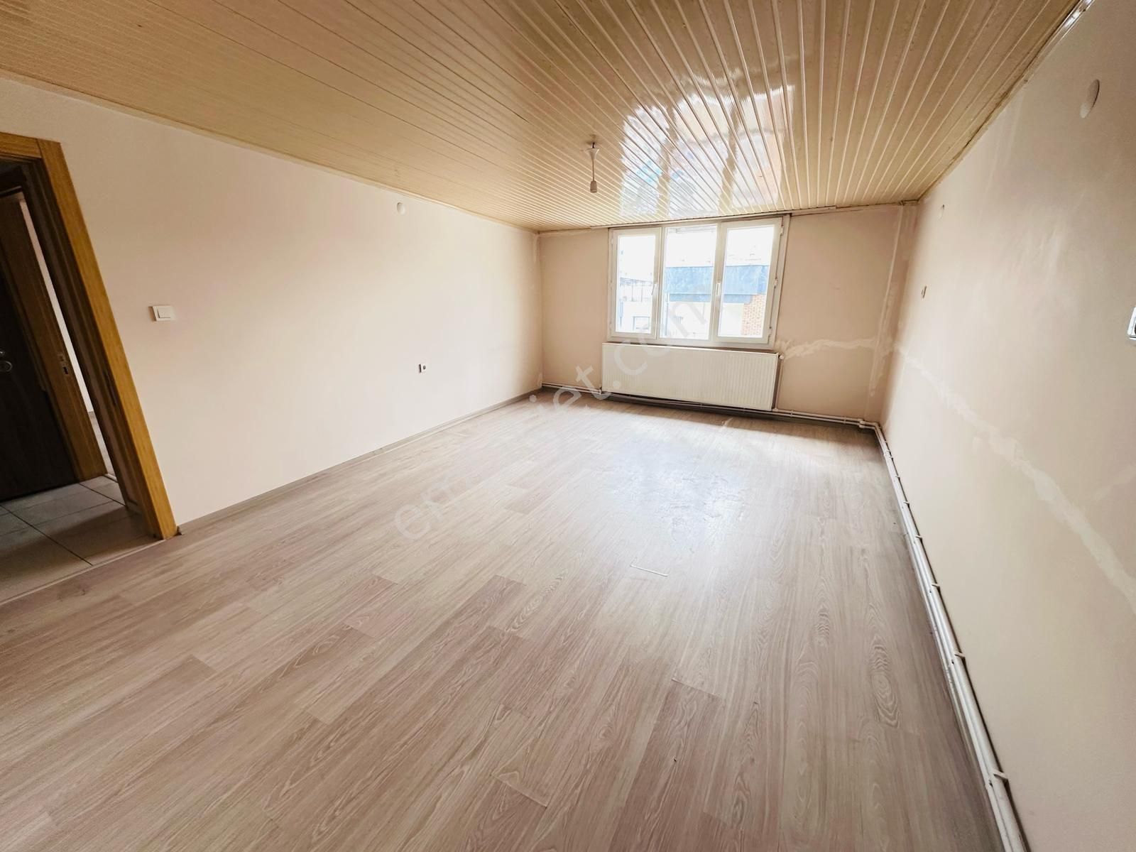 Ayrancılar Mah Medifama Hastanesi Arkası 3+1 Satilik Daire