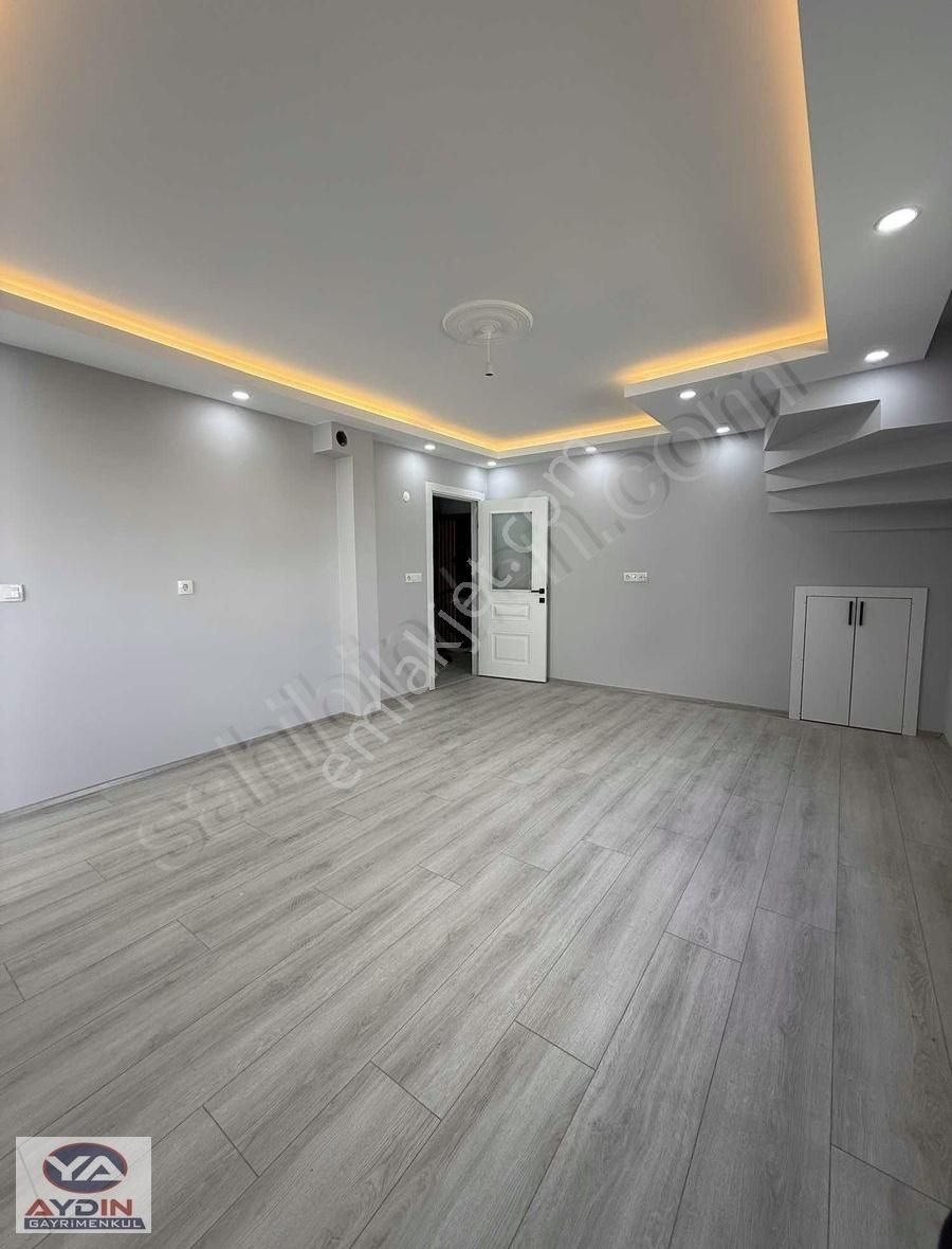 Darıca Nenehatunda 2+1 Geniş 120 M2 Satılık Üst Dublex Daire