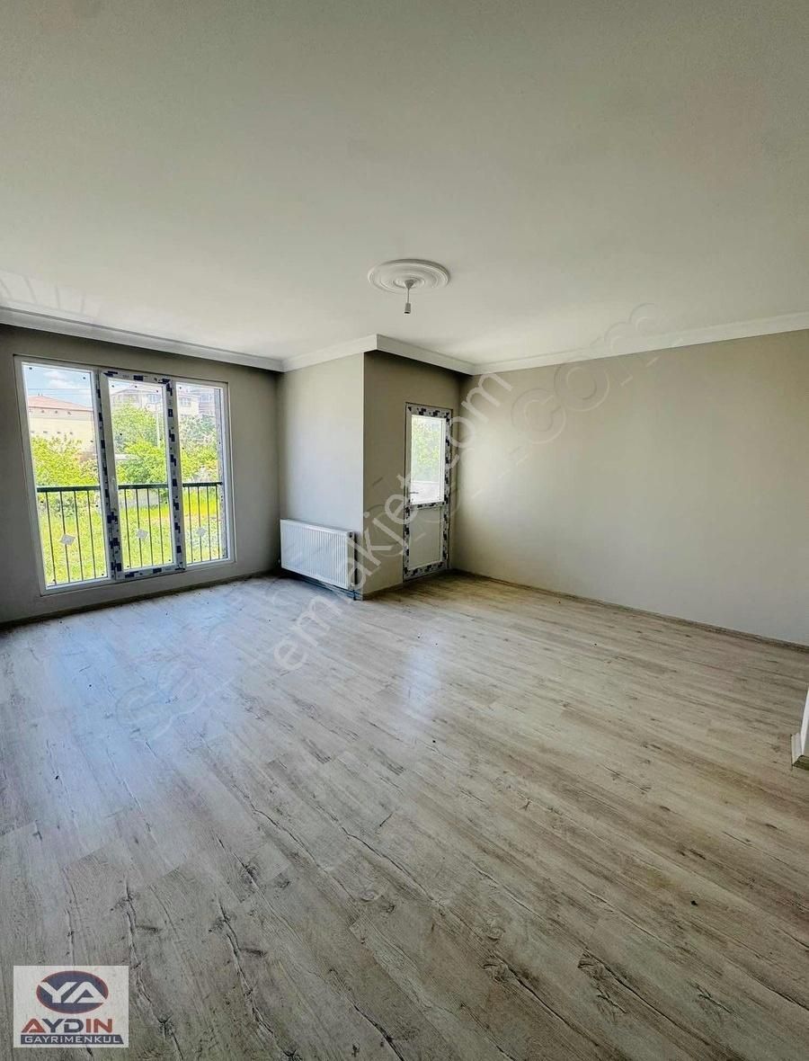 Çayırova Özgürlük Mah.de Satılık 3+1 Odalı Ara Kat Daire
