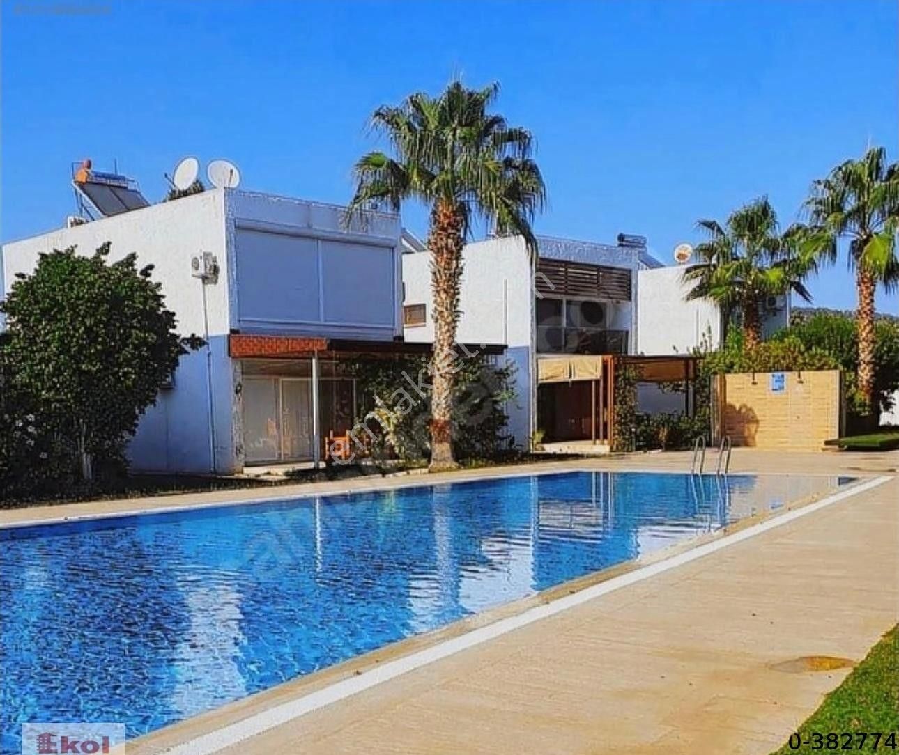 Çamyuvada Satılık Denize Yakın Havuzlu Site İçerisinde Butik Villa